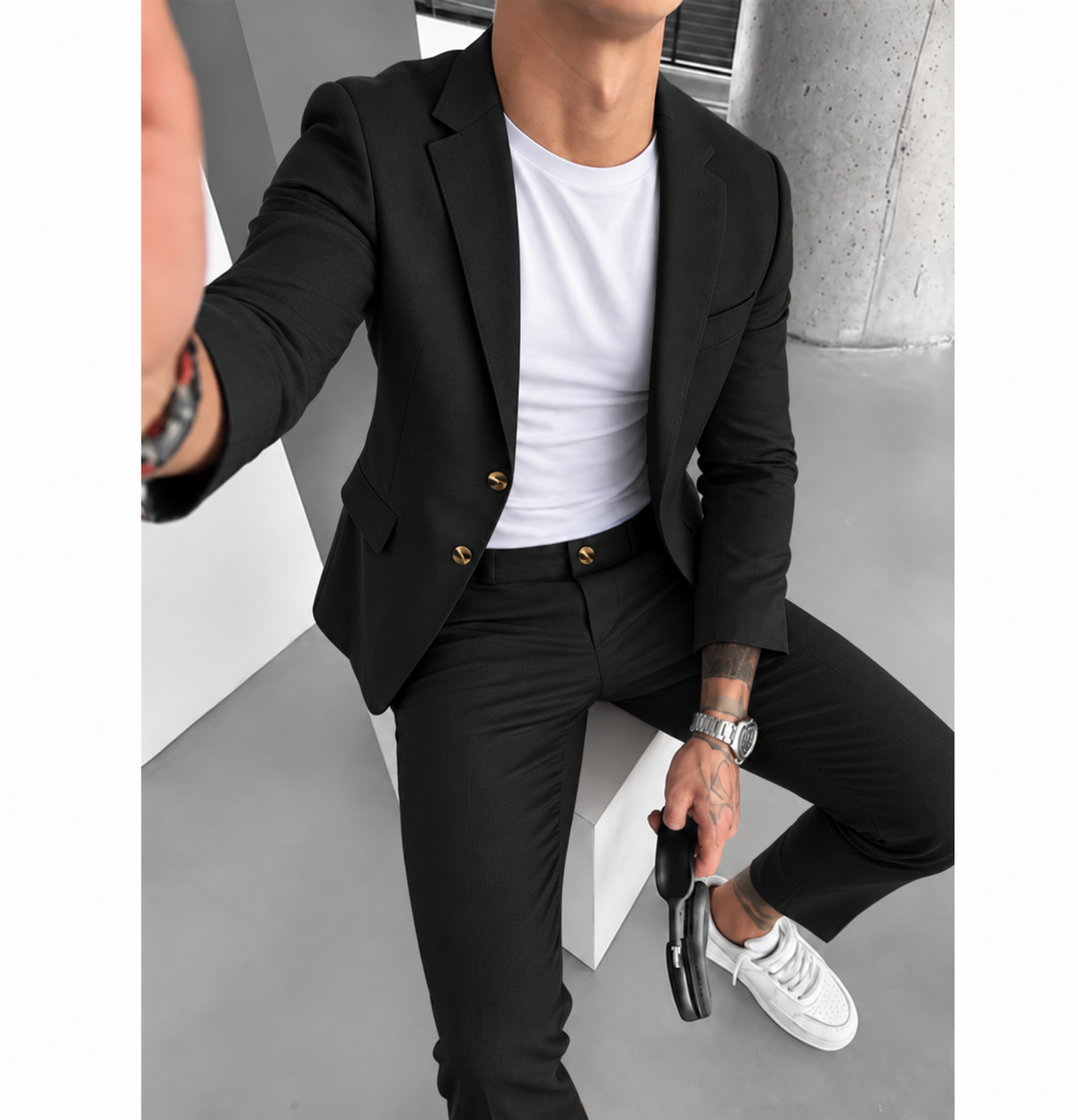 Limited-Time Offer- Men's Versatile Stretch Business Suit