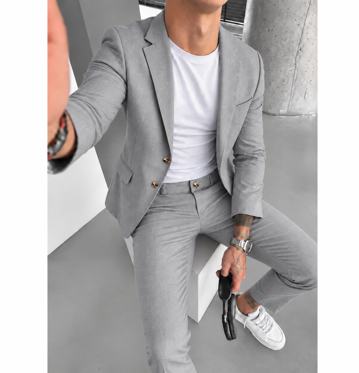 Limited-Time Offer- Men's Versatile Stretch Business Suit